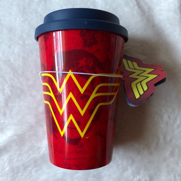 Wonder Woman Travel Mug - Picture 2 of 5